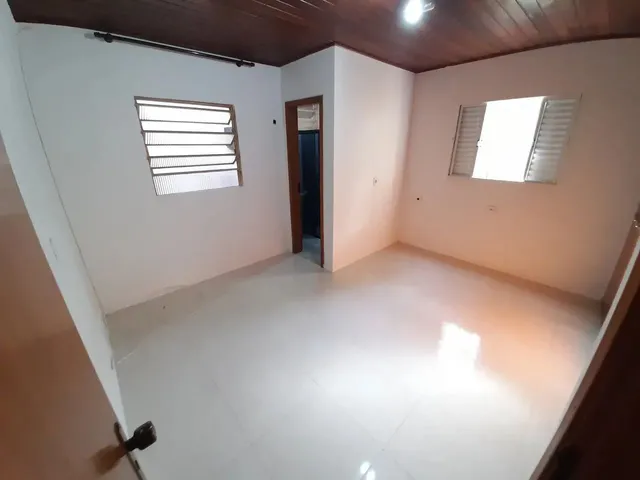 Imagem 8: Casa com 02 Quartos + Dce, 140 M², Sozinha no Lote, Qnl 01, Bl. E, Taguatinga, Ao Lado