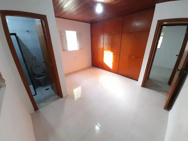 Imagem 2: Casa com 02 Quartos + Dce, 140 M², Sozinha no Lote, Qnl 01, Bl. E, Taguatinga, Ao Lado