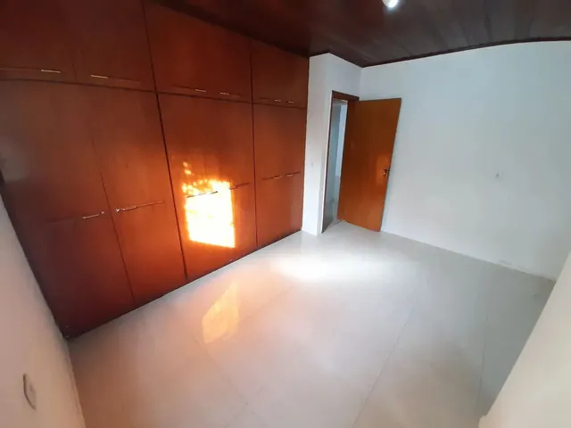 Imagem 10: Casa com 02 Quartos + Dce, 140 M², Sozinha no Lote, Qnl 01, Bl. E, Taguatinga, Ao Lado