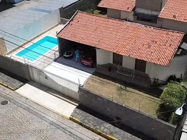 Imagem: Bairro Candelária Linda Casa Duplex Reformada
