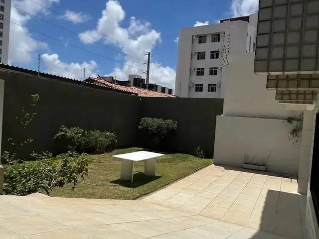 Imagem 2: Bairro Candelária Linda Casa Duplex Reformada