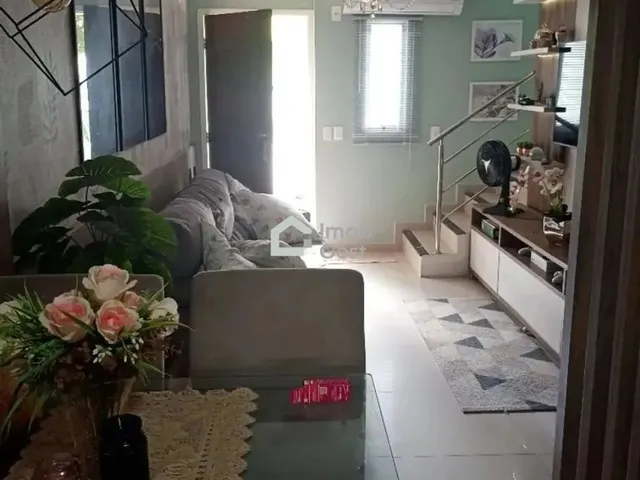 Imagem: A casa possui 2 Dormitórios, 1 Banheiro, 1 Vaga na