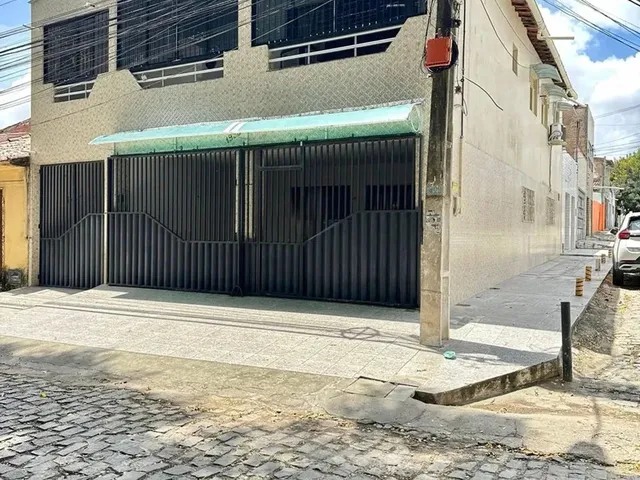 Imagem: Casa Duplex Ampla com 6 Quartos no Dix-Sept