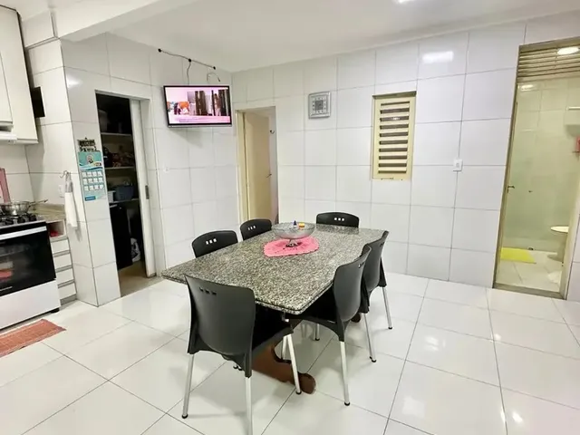 Imagem 7: Casa Duplex Ampla com 6 Quartos no Dix-Sept Rosado Excelente Localização