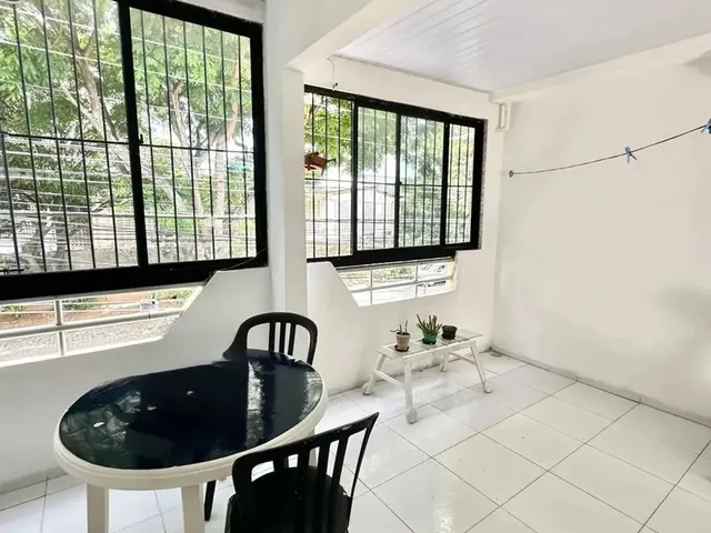 Imagem 16: Casa Duplex Ampla com 6 Quartos no Dix-Sept Rosado Excelente Localização