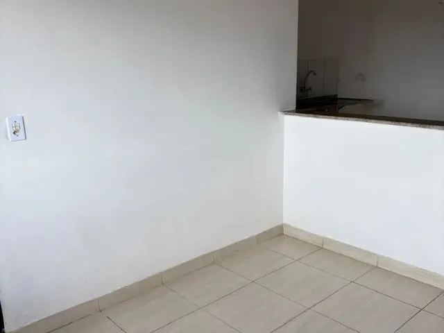 Imagem 7: Alugo, Aluga-Se, Alugando, Alugamos Kitnet de 1 Quarto, na Qno 3, Conjunto A