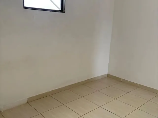 Imagem 9: Alugo, Aluga-Se, Alugando, Alugamos Kitnet de 1 Quarto, na Qno 3, Conjunto A
