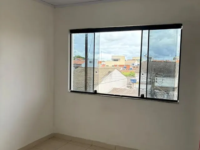 Imagem 15: Alugo, Aluga-Se, Alugando, Alugamos Kitnet de 1 Quarto, na Qno 3, Conjunto A