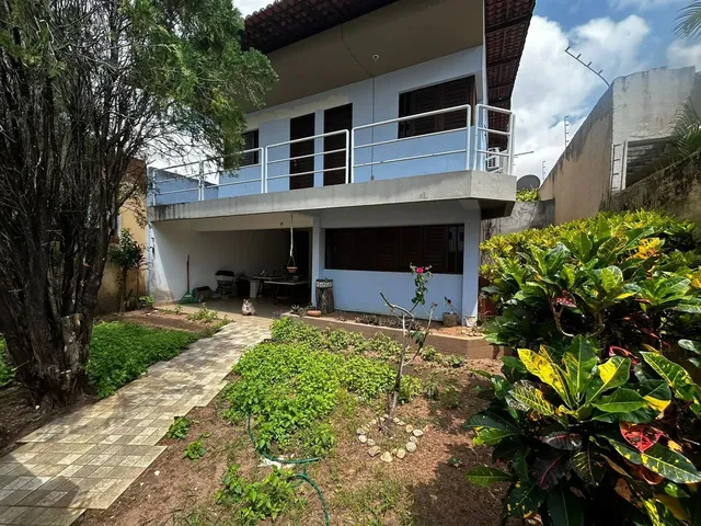 Imagem: Sobrado para Venda com 303 Metros Quadrados