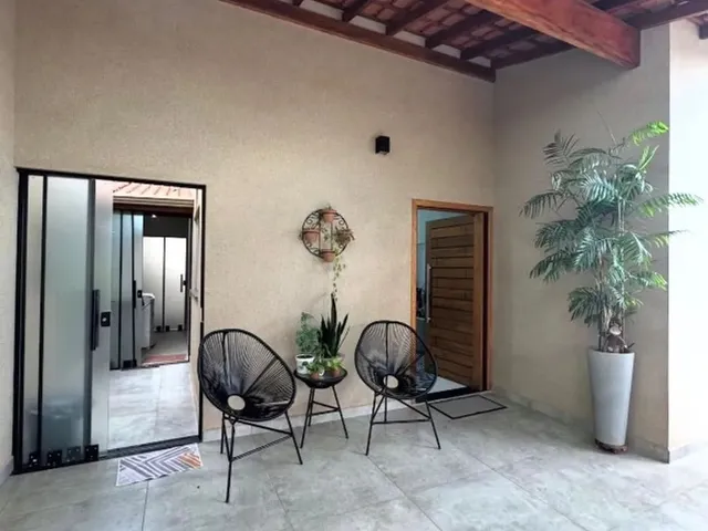 Imagem: Casa no Pajuçara com 3 Quartos / 1 Suite
