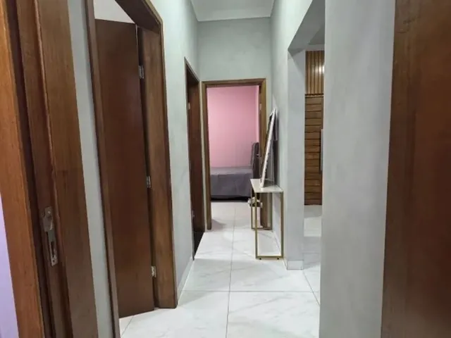 Imagem 6: Casa no Pajuçara com 3 Quartos / 1 Suite e Varanda Gourmet com Churrasqueira a Venda