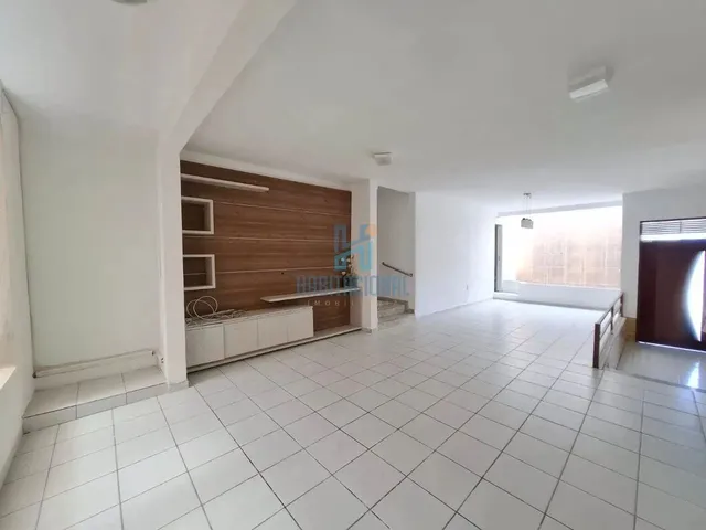 Imagem 14: Casa de Esquina com 360 M² Construídos em Terreno de 450 M² À Venda em Capim Macio