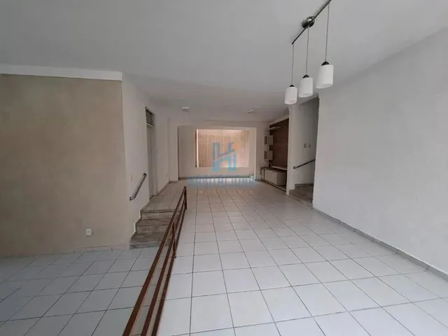 Imagem 12: Casa de Esquina com 360 M² Construídos em Terreno de 450 M² À Venda em Capim Macio