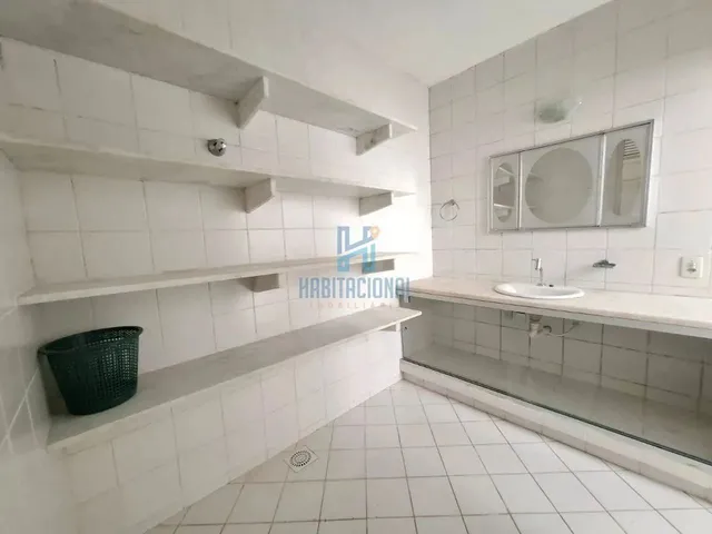 Imagem 8: Casa de Esquina com 360 M² Construídos em Terreno de 450 M² À Venda em Capim Macio