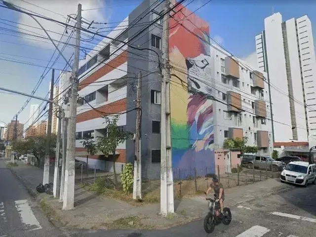 Imagem: Apartamento Duplex 2/4 À Venda na Avenida