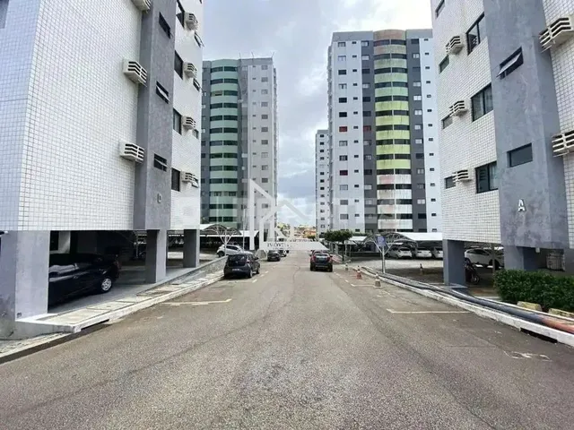 Imagem 10: Excelente Apartamento com 105M² em Candelária - 3 Quartos Sendo 2 Suítes no Cond Green