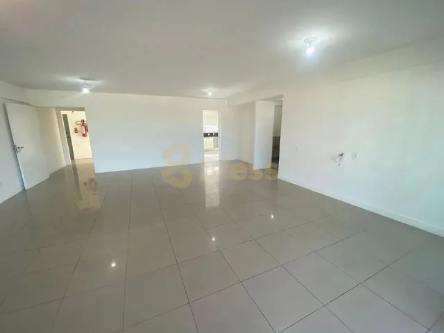 Imagem 7: Belíssimo Apartamento para Locação, 3 Suítes Sendo 1 Master com Banheira e Closet