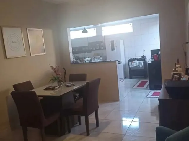 Imagem 3: Casa com 3 Quartos e 2 Banheiros À Venda no Planalto. Sy 29