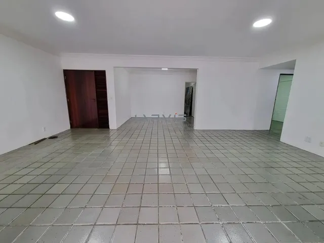 Imagem 12: Apartamento À Venda | 4 Quartos | 2 Suítes | 223M3 | Ponta Verde