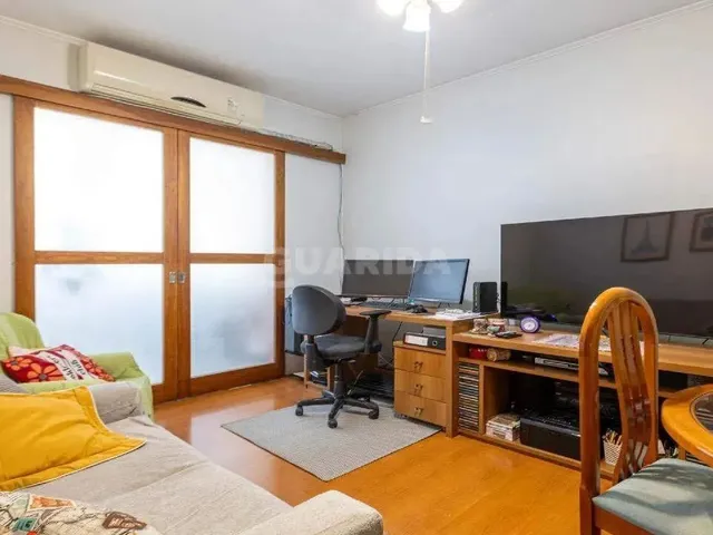 Imagem 1: Apartamento com 2 Dormitórios, Semimobiliado, no Bairro Jardim Botânico