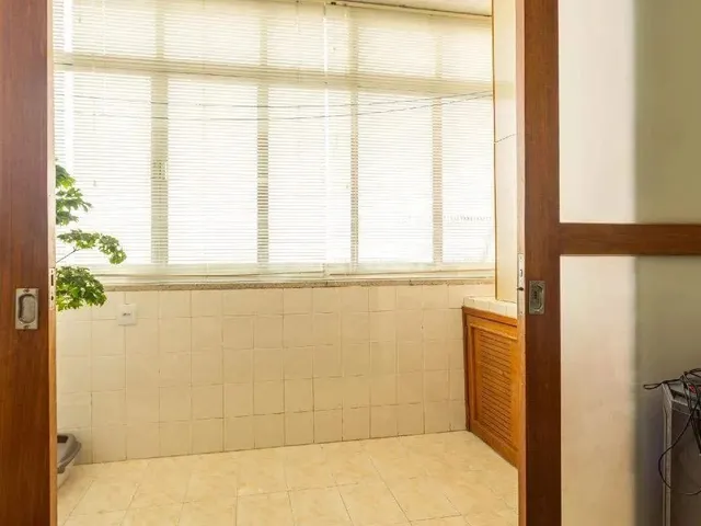 Imagem 4: Apartamento com 2 Dormitórios, Semimobiliado, no Bairro Jardim Botânico