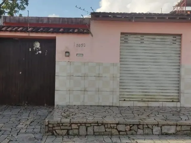 Imagem: Casa com Ateliê Perto do Bom Dia Supermercado!!!