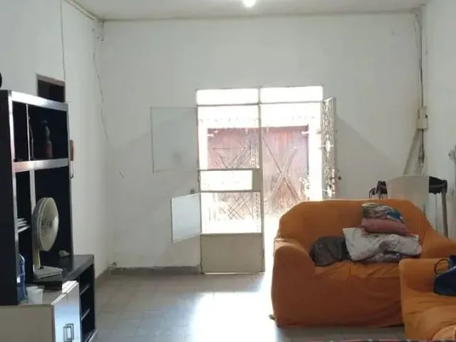 Imagem 4: Casa com Ateliê Perto do Bom Dia Supermercado!!!