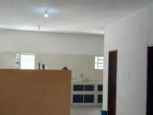 Imagem 8: Casa com Ateliê Perto do Bom Dia Supermercado!!!