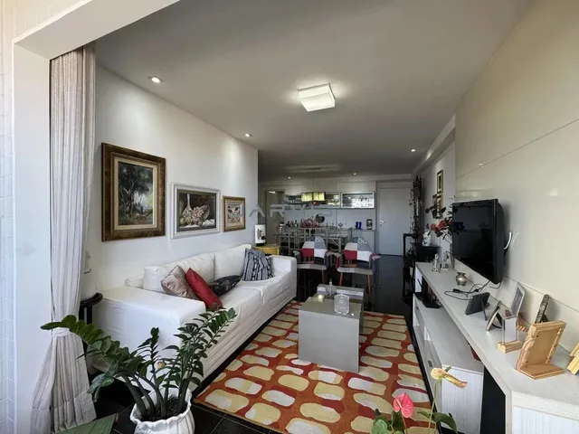 Imagem: O apartamento possui 3 Dormitórios, 1 Suíte, 3 Banheiros,