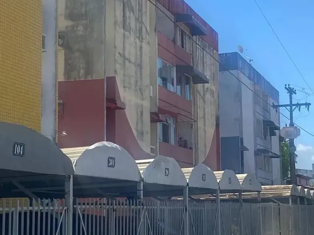 Imagem: O apartamento possui 3 Dormitórios, 1 Suíte, 2 Banheiros,