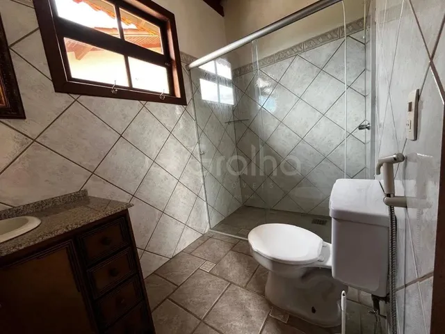 Imagem 4: Casa para Venda em Florianópolis, Campeche, 3 Dormitórios, 3 Suítes, 3 Banheiros, 1