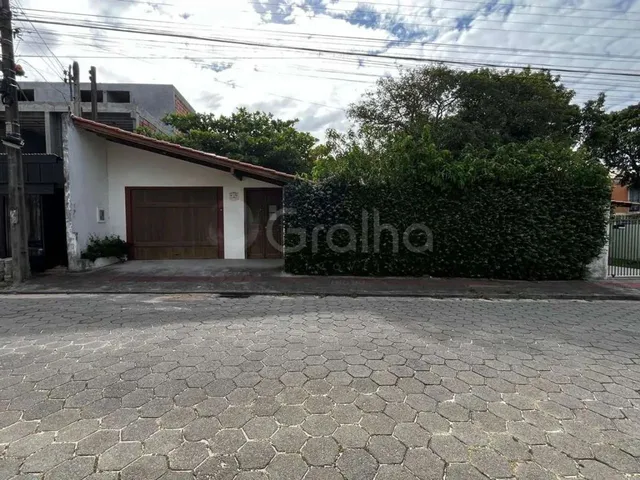 Imagem 5: Casa para Venda em Florianópolis, Campeche, 3 Dormitórios, 3 Suítes, 3 Banheiros, 1