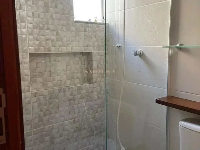 Imagem 3: Apartamento À Venda com 02 Dormitórios, Sendo Um Uma Suíte e Uma Vaga de Garagem, No