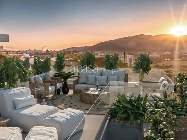 Imagem: Casa com 04 Dormitórios - Rio Tavares