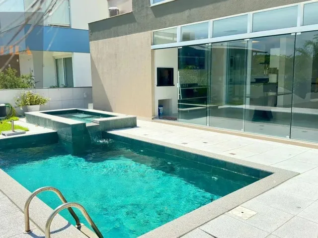 Imagem 14: Casa Alto Padrão em Condomínio Fechado