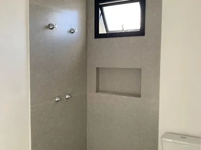 Imagem 2: Casa para Venda em Florianópolis, Ribeirão da Ilha, 2 Dormitórios, 2 Suítes, 3