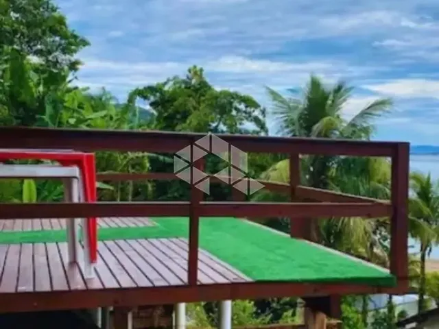 Imagem 11: Casa À Venda no Ribeirão da Ilha com 3 Quartos em Florianópolis