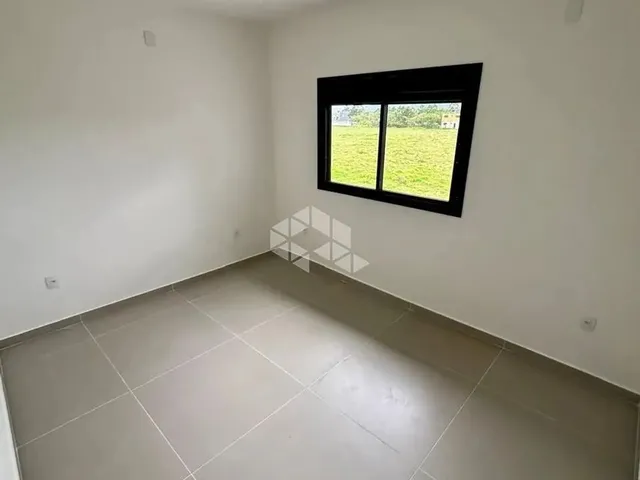 Imagem 9: Casa Geminada 03 Quartos/01 Suíte no Bairro -Campeche -Sc
