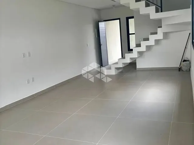 Imagem 12: Casa Geminada 03 Quartos/01 Suíte no Bairro -Campeche -Sc