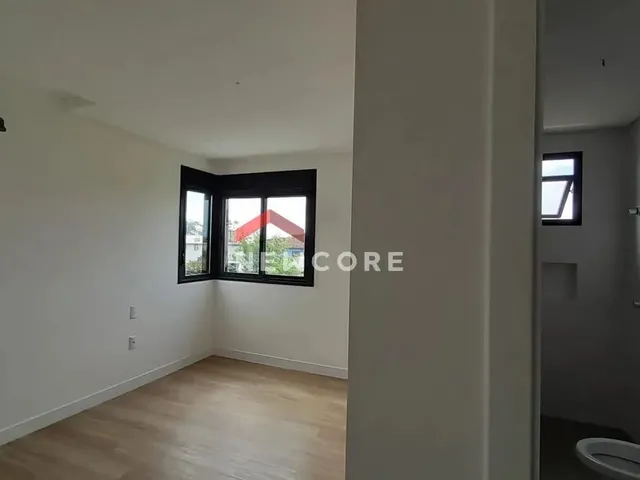 Imagem 2: Casa em Rua Jardim dos Eucaliptos - Campeche - Florianópolis/Sc