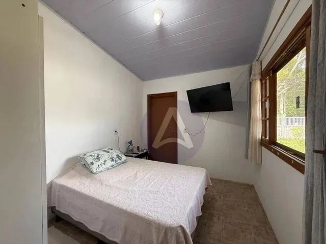 Imagem 2: Casa com 4 Dormitórios À Venda, 170 M² por R$ 2.000.000,00 - Campeche