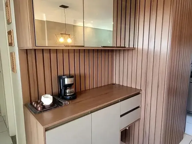 Imagem 3: Apartamento Maravilhoso de Esquina Super Ventilado, 3 Quartos, com Móveis e Varanda No