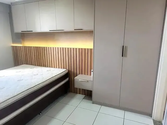Imagem 16: Apartamento Maravilhoso de Esquina Super Ventilado, 3 Quartos, com Móveis e Varanda No