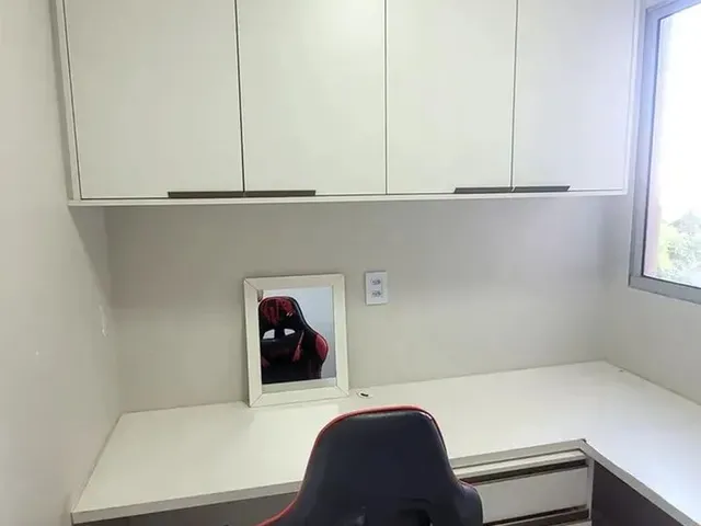 Imagem 13: Apartamento Maravilhoso de Esquina Super Ventilado, 3 Quartos, com Móveis e Varanda No