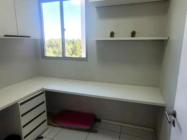Imagem 9: Apartamento Maravilhoso de Esquina Super Ventilado, 3 Quartos, com Móveis e Varanda No