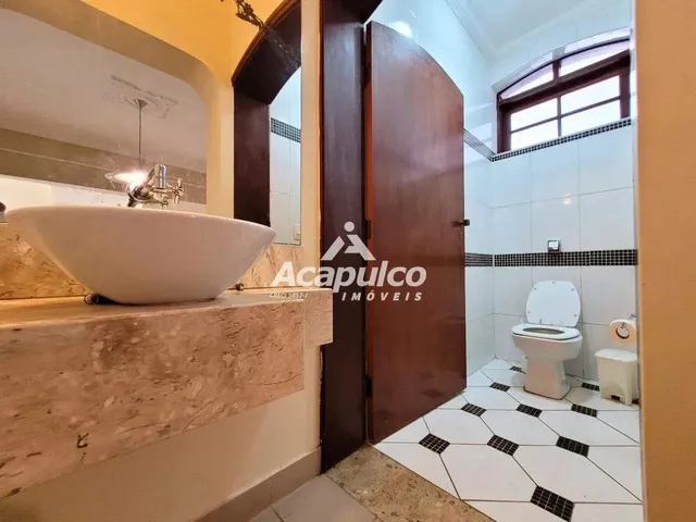 Imagem 3: Casa para Alugar 4 Quartos, 1 Suíte, Piscina e Excelente Localização no Werner Plaas