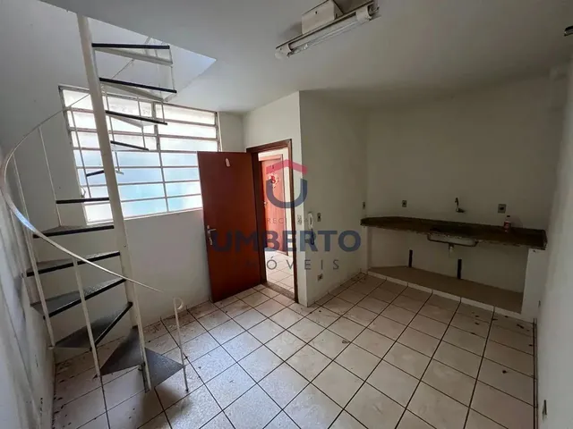 Imagem: O apartamento possui 1 Dormitório, 1 Banheiro, 26m² de