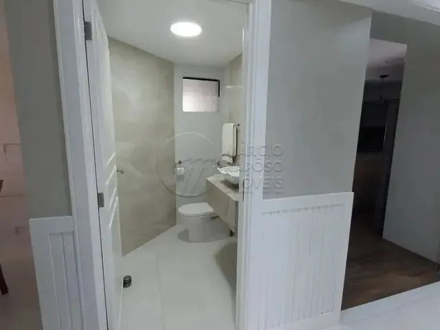 Imagem 16: Imóvel para Venda Tem 270 Metros Quadrados com 4 Quartos em Ponta Verde - Maceió - Al