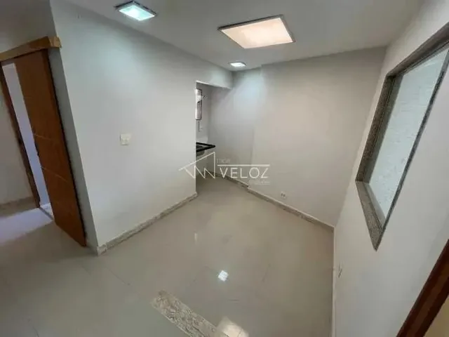 Imagem 4: Sala - / Comercial / Centro