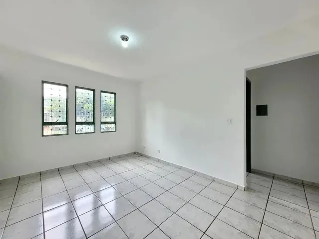 Imagem 8: Casa para Alugar em Maringá, Vila Nova, com 3 Quartos, com 72 M²